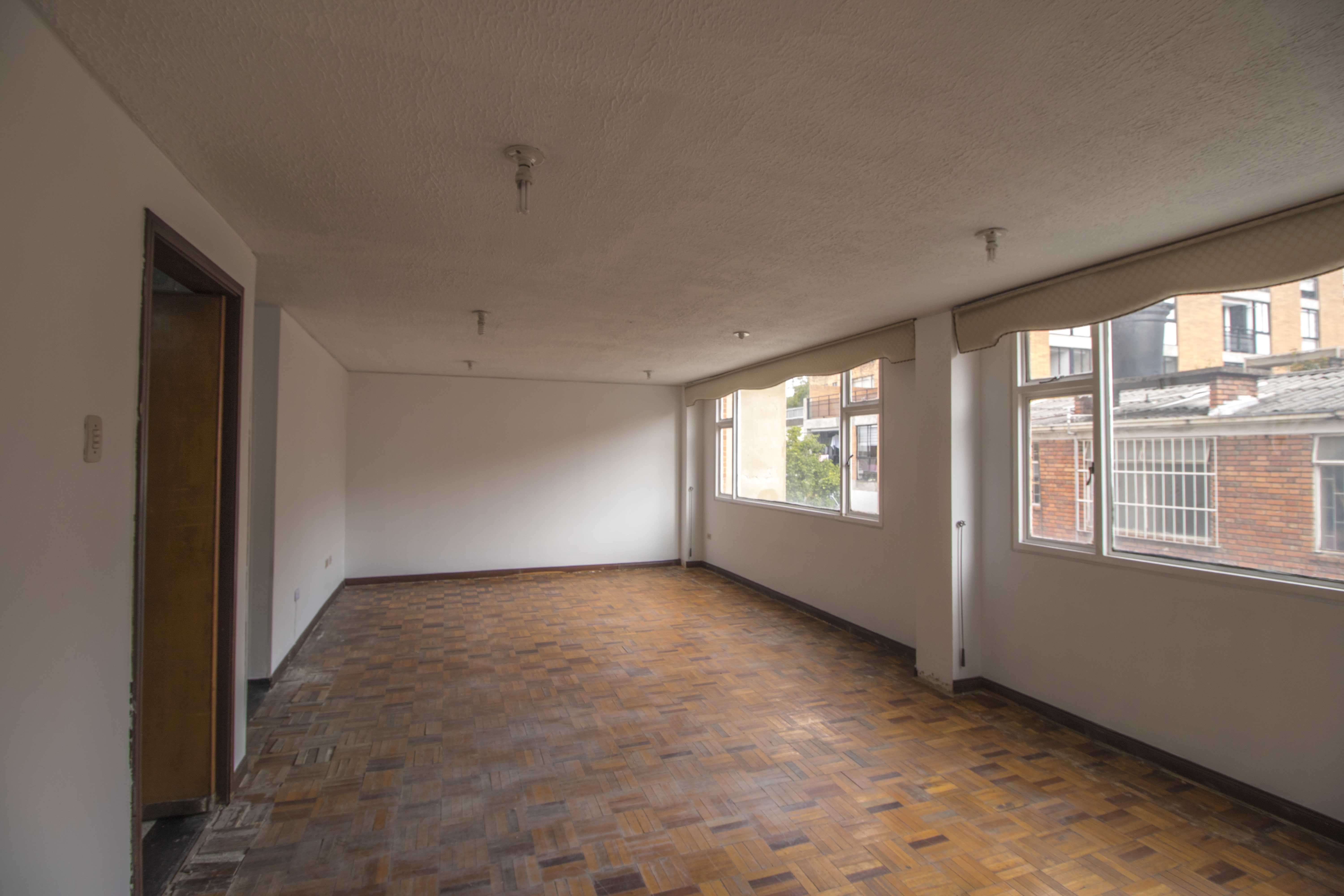 Apartamento en venta Cundinamarca Bogotá La Soledad 127 m2 Habitaciones 4 Baños 3 Garajes 1 Precio $635000000