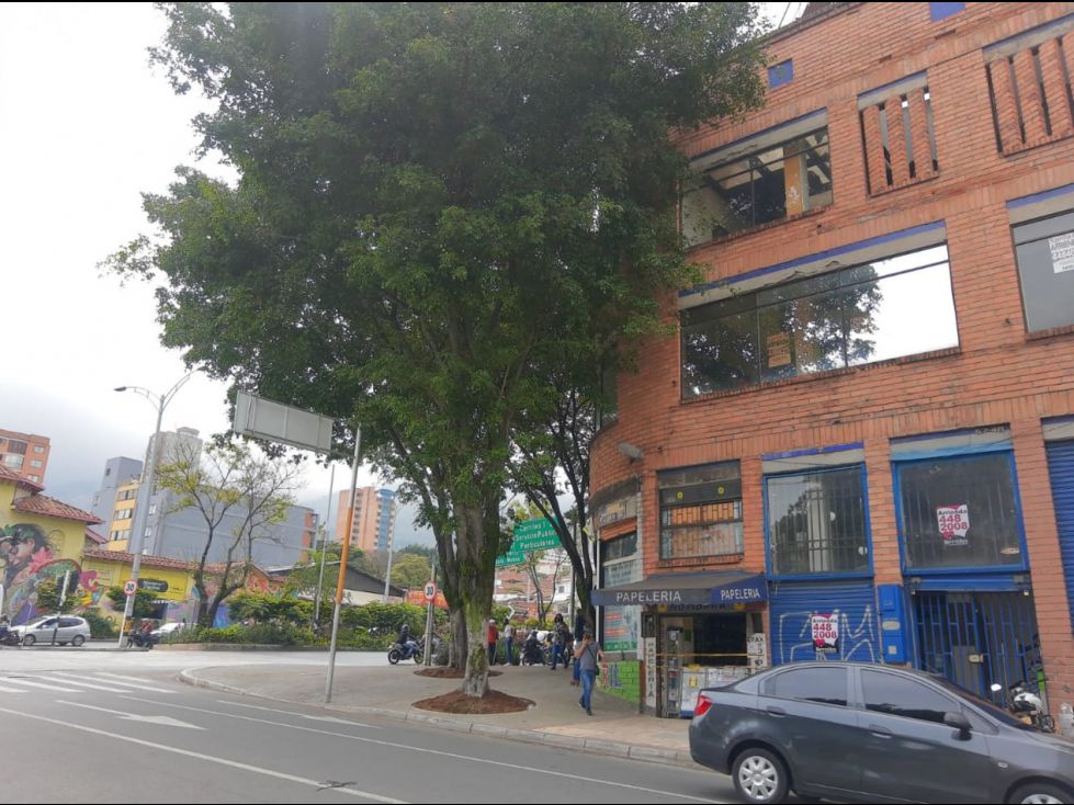 Local en arriendo Antioquia Medellín Villanueva 589 m2 Habitaciones 0 Baños 9 Garajes 0 Precio $15000000