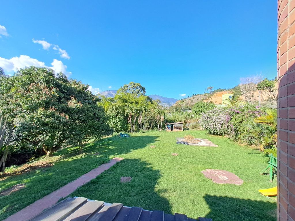 Finca en arriendo Antioquia Bello Sector Belvedere 700 m2 Habitaciones 5 Baños 8 Garajes 10 Precio $15000000