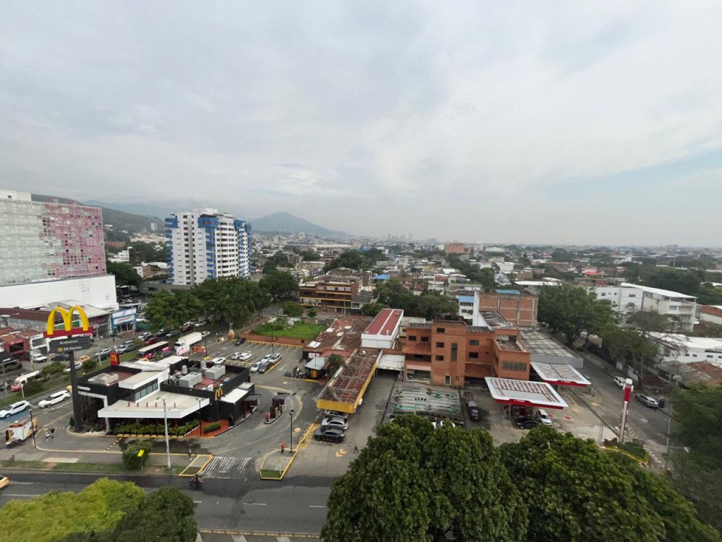 Apartamento en venta Valle Del Cauca Cali Los Cámbulos 175 m2 Habitaciones 5 Baños 4 Garajes 2 Precio $550000000