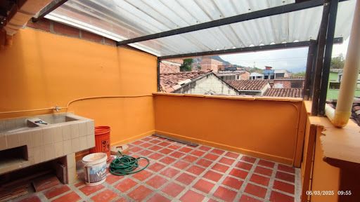Casa en arriendo Antioquia Medellín Lopez De Mesa 75 m2 Habitaciones 4 Baños 1 Garajes 1 Precio $1600000