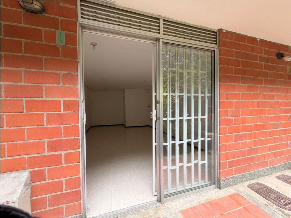Local en venta Antioquia Medellín Asomadera No3 37 m2 Habitaciones 0 Baños 1 Garajes 0 Precio $170000000