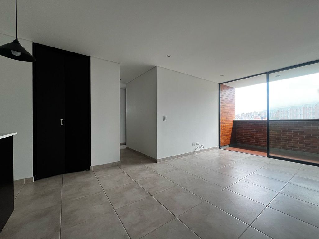 Apartamento en arriendo Antioquia Envigado Loma De Las Brujas 79 m2 Habitaciones 2 Baños 2 Garajes 1 Precio $3850000