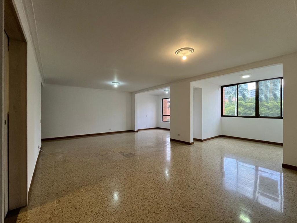 Apartamento en venta Antioquia Medellín Alejandria 138 m2 Habitaciones 3 Baños 3 Garajes 2 Precio $830000000