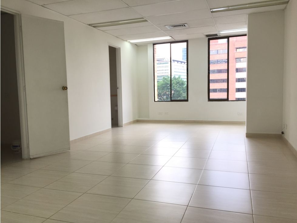 Oficina en arriendo Antioquia Medellín La Salle 39 m2 Habitaciones 0 Baños 1 Garajes 1 Precio $3200000