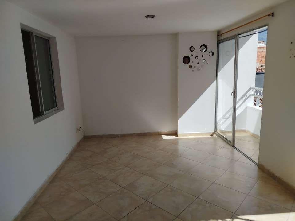 Apartamento en venta Antioquia Medellín Sucre 50 m2 Habitaciones 3 Baños 2 Garajes 0 Precio $250000000