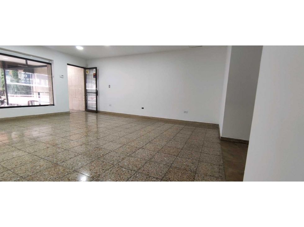 Local en arriendo Antioquia Envigado Zona Centro 40 m2 Habitaciones 0 Baños 1 Garajes 0 Precio $4200000