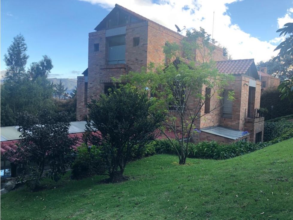 Casa en venta Cundinamarca Bogotá Suba Naranjos 736 m2 Habitaciones 6 Baños 9 Garajes 4 Precio $6500000000