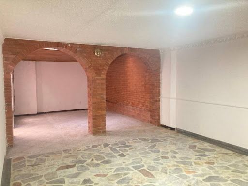 Casa en arriendo Cundinamarca Bogotá Prado Veraniego Sur 261 m2 Habitaciones 4 Baños 3 Garajes 4 Precio $6461000