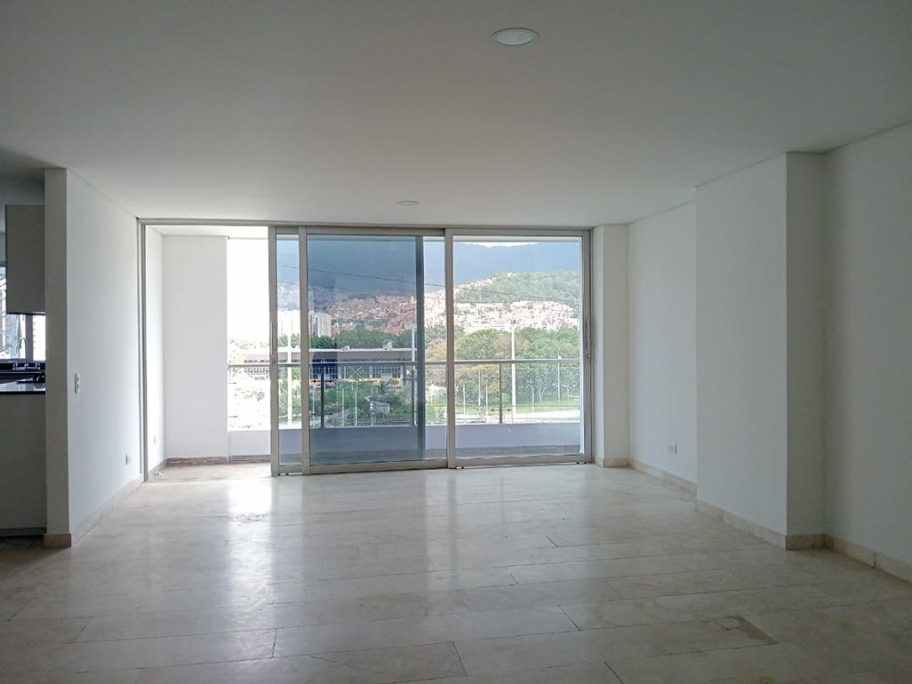 Apartamento en arriendo o venta Antioquia Medellín Los Conquistadores 120 m2 Habitaciones 3 Baños 4 Garajes 2 Precio venta $710000000 Precio arriendo $3200000