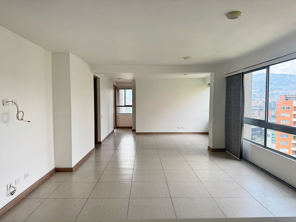 Apartamento en arriendo Antioquia Medellín Naranjitos 94 m2 Habitaciones 2 Baños 2 Garajes 2 Precio $5100000