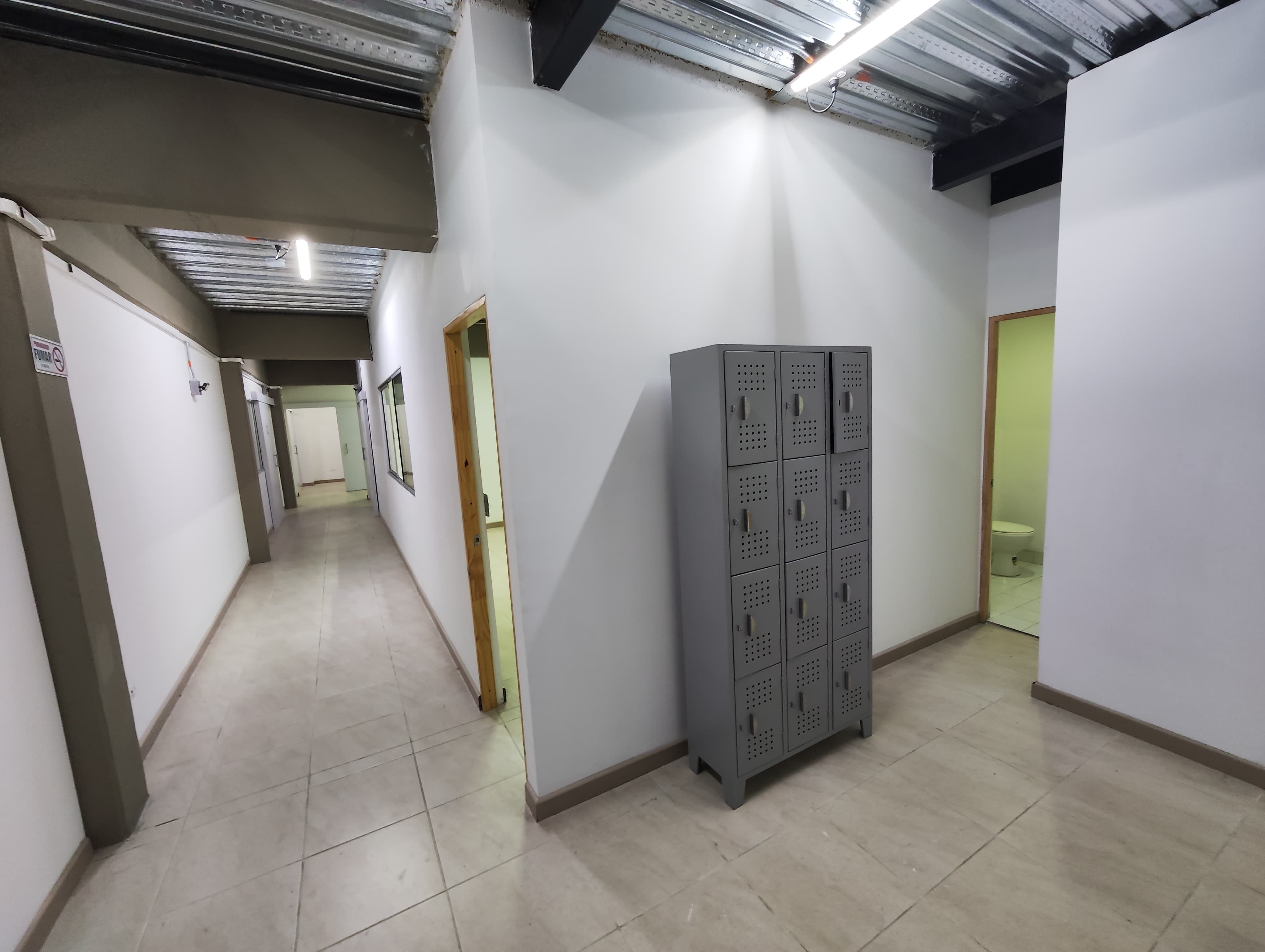 Local en arriendo Antioquia Itagüí La Esmeralda 230 m2 Habitaciones 0 Baños 4 Garajes 4 Precio $10500000