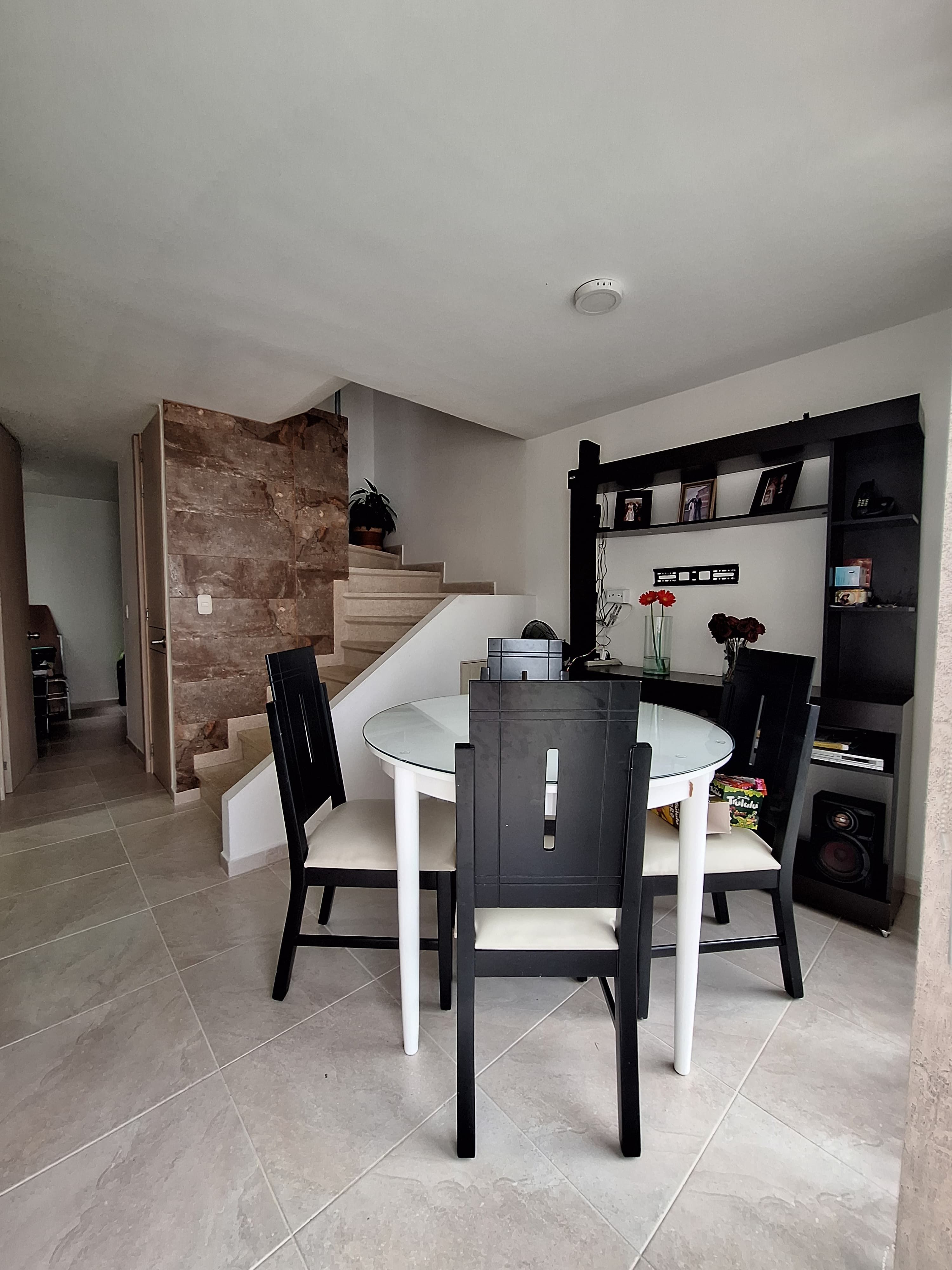 Casa en arriendo o venta Risaralda Pereira Ur Rincon De La Palma 62 m2 Habitaciones 3 Baños 2 Garajes 1 Precio venta $348000000 Precio arriendo $1850000