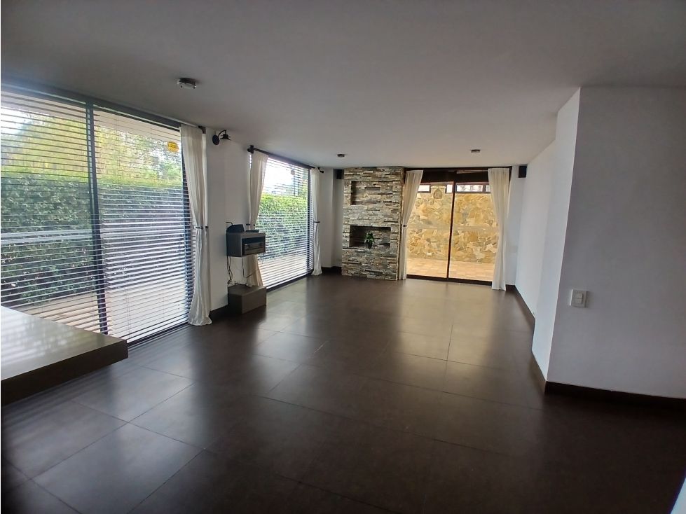 Casa en venta Caldas Manizales Palermo Bajo 220 m2 Habitaciones 4 Baños 5 Garajes 1 Precio $1100000000