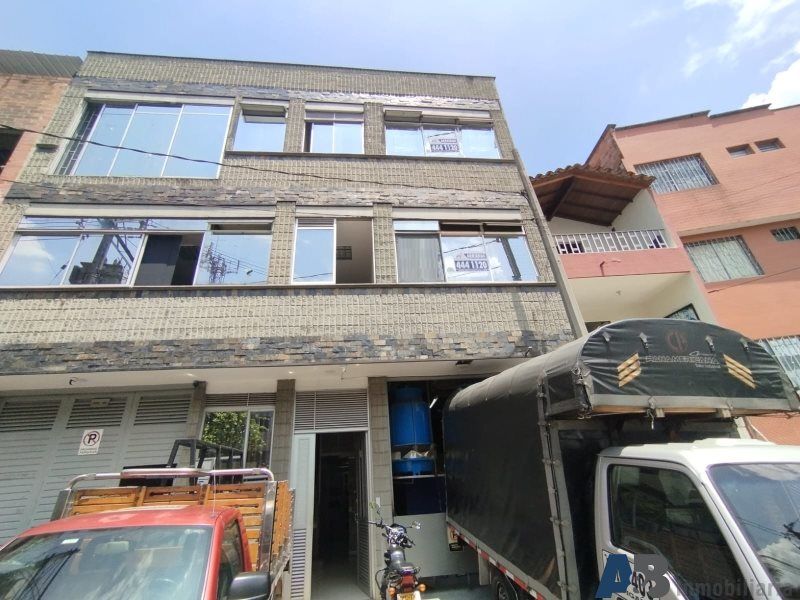 Bodega en arriendo Antioquia Medellín La Colina 90 m2 Habitaciones 0 Baños 1 Garajes 0 Precio $4000000