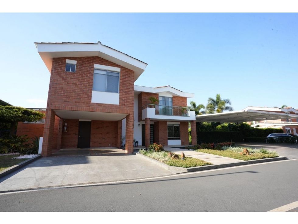 Casa en venta Valle Del Cauca Cali Parcelacion Cerros La Buitrera 464 m2 Habitaciones 4 Baños 5 Garajes 5 Precio $1980000000