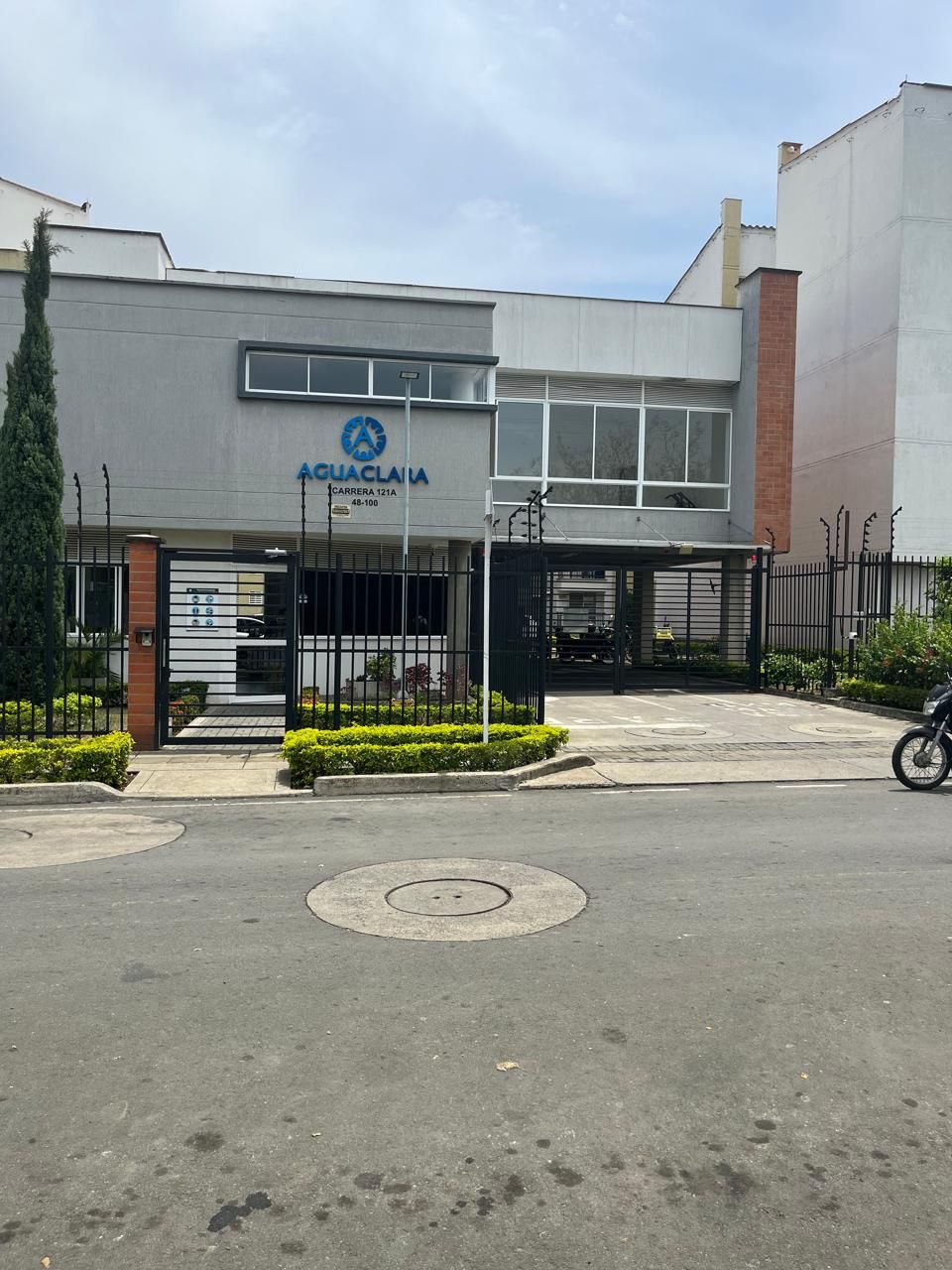 Apartamento en venta Valle Del Cauca Cali Conjunto Residencial Aguaclara 54 m2 Habitaciones 3 Baños 2 Garajes 1 Precio $185000000