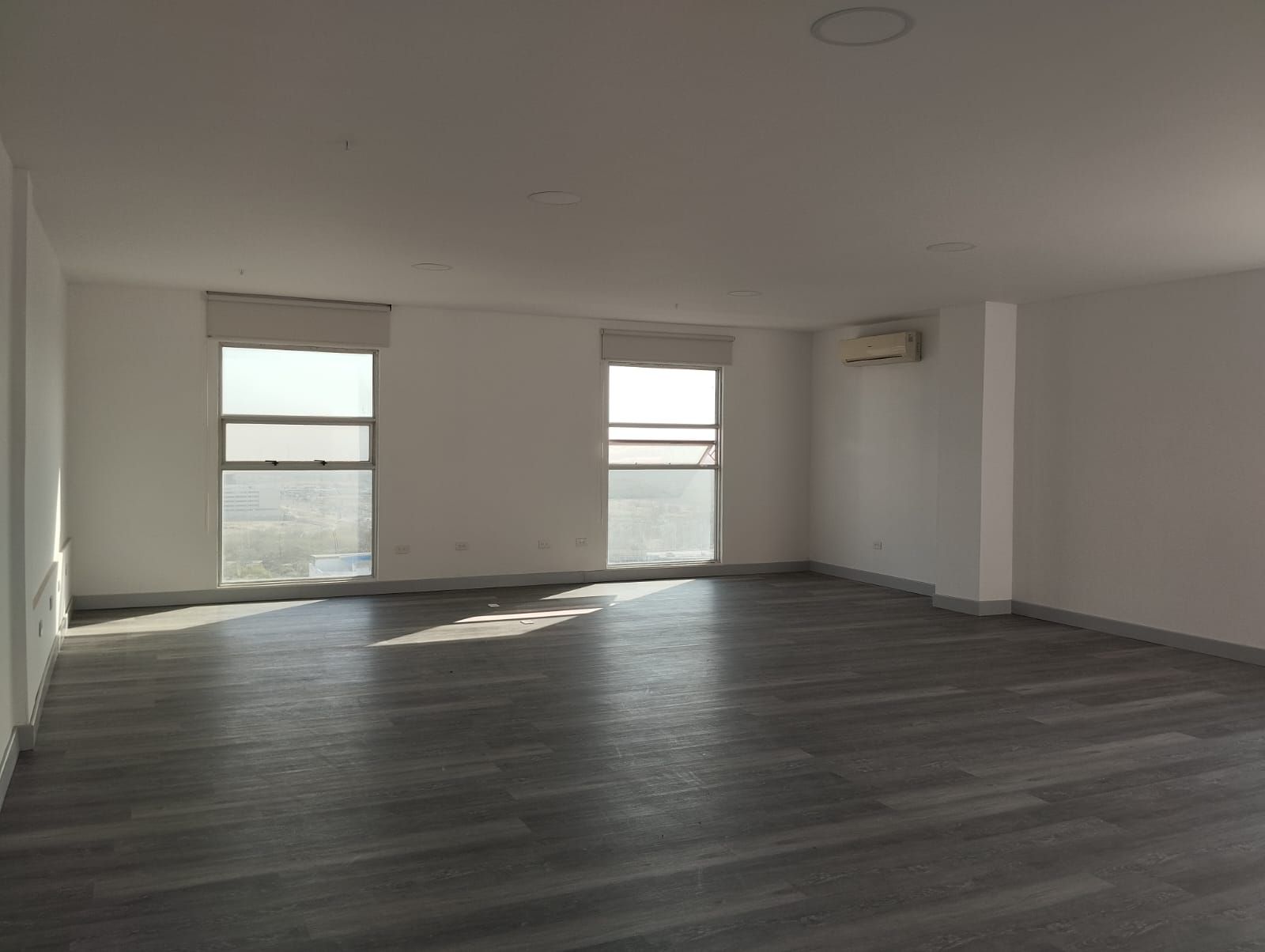 Oficina en arriendo Atlántico Barranquilla Villa Santos 180 m2 Habitaciones 0 Baños 1 Garajes 2 Precio $11700000