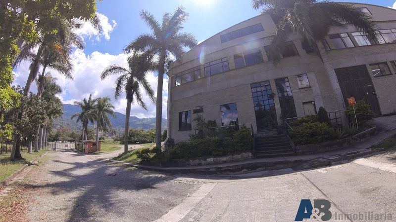 Bodega en arriendo Antioquia Girardota Girardota 1000 m2 Habitaciones 0 Baños 4 Garajes 0 Precio $18000000