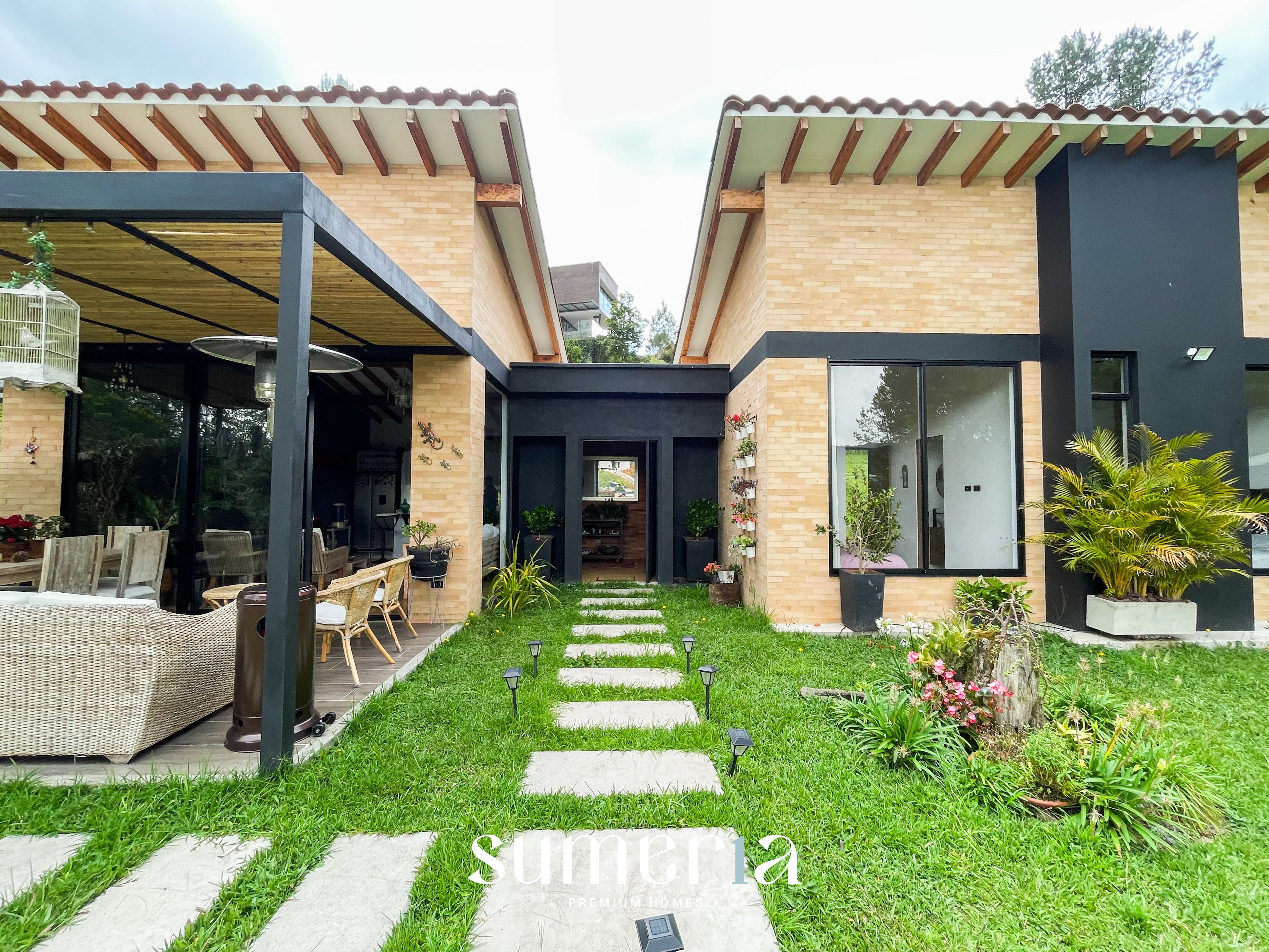 Casa Campestre en arriendo Antioquia El Retiro Cn El Campo 5800 m2 Habitaciones 5 Baños 3 Garajes 6 Precio $16000000