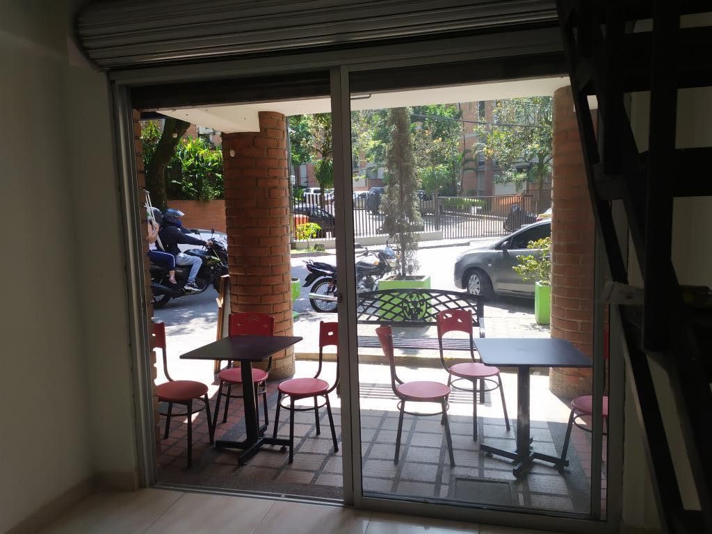 Local en arriendo Antioquia Medellín San Diego 22 m2 Habitaciones 0 Baños 1 Garajes 0 Precio $2692000