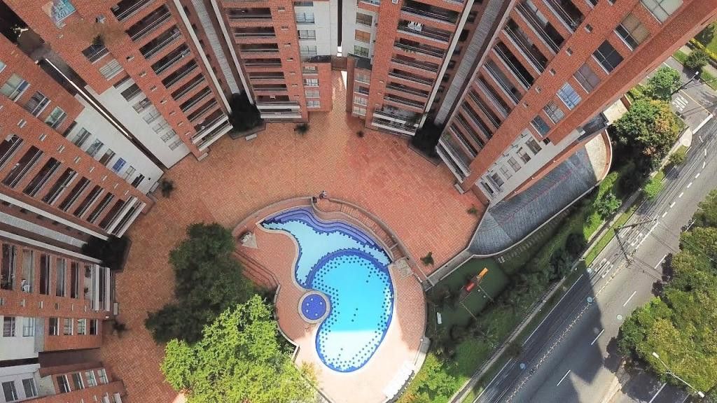 Apartamento en arriendo Antioquia Medellín Astorga 295 m2 Habitaciones 4 Baños 3 Garajes 2 Precio $10200000