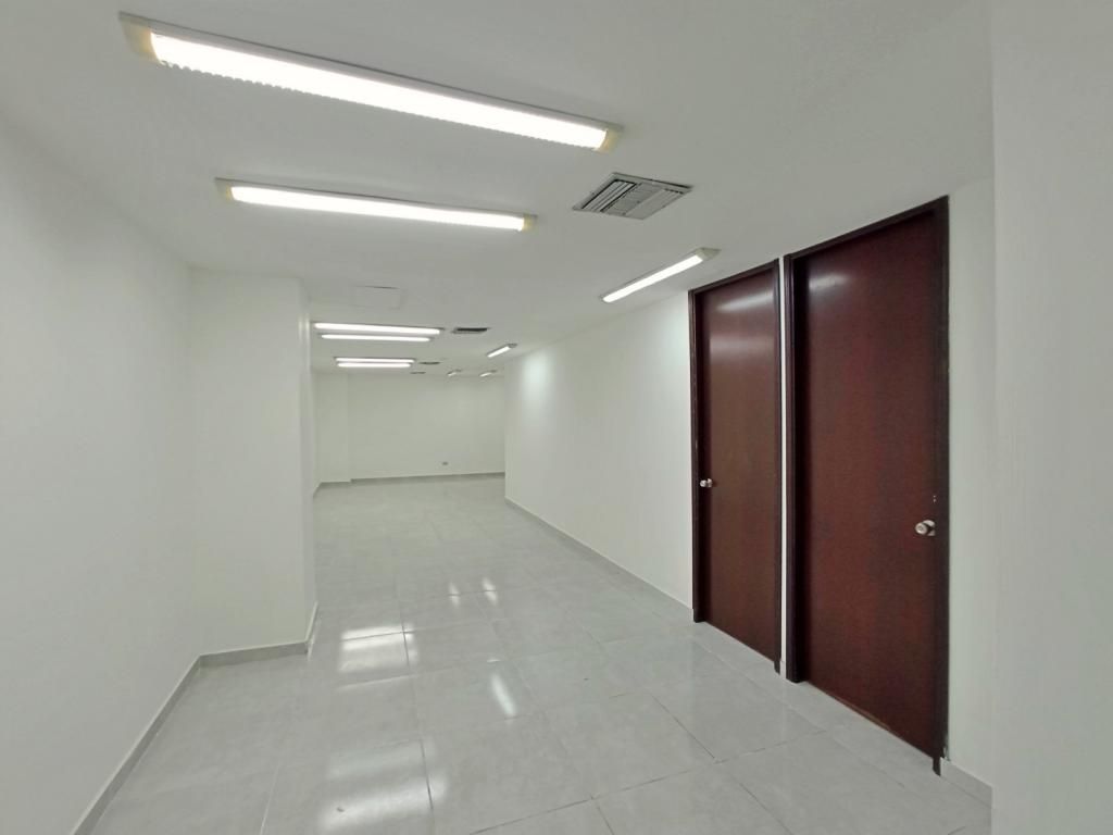 Oficina en arriendo Atlántico Barranquilla Altos Del Prado 139 m2 Habitaciones 0 Baños 2 Garajes 1 Precio $5590000