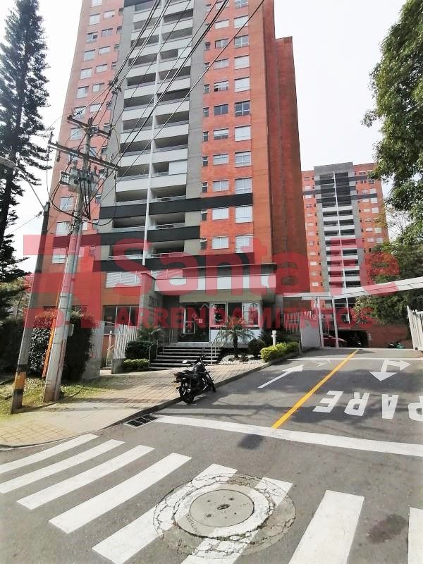 Apartamento en arriendo Antioquia Envigado La Paz 110 m2 Habitaciones 3 Baños 4 Garajes 1 Precio $4000000