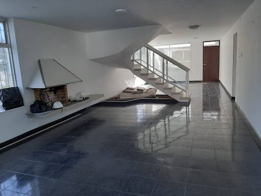 Casa en arriendo Cundinamarca Bogotá Polo Club 600 m2 Habitaciones 8 Baños 6 Garajes 8 Precio $21000000