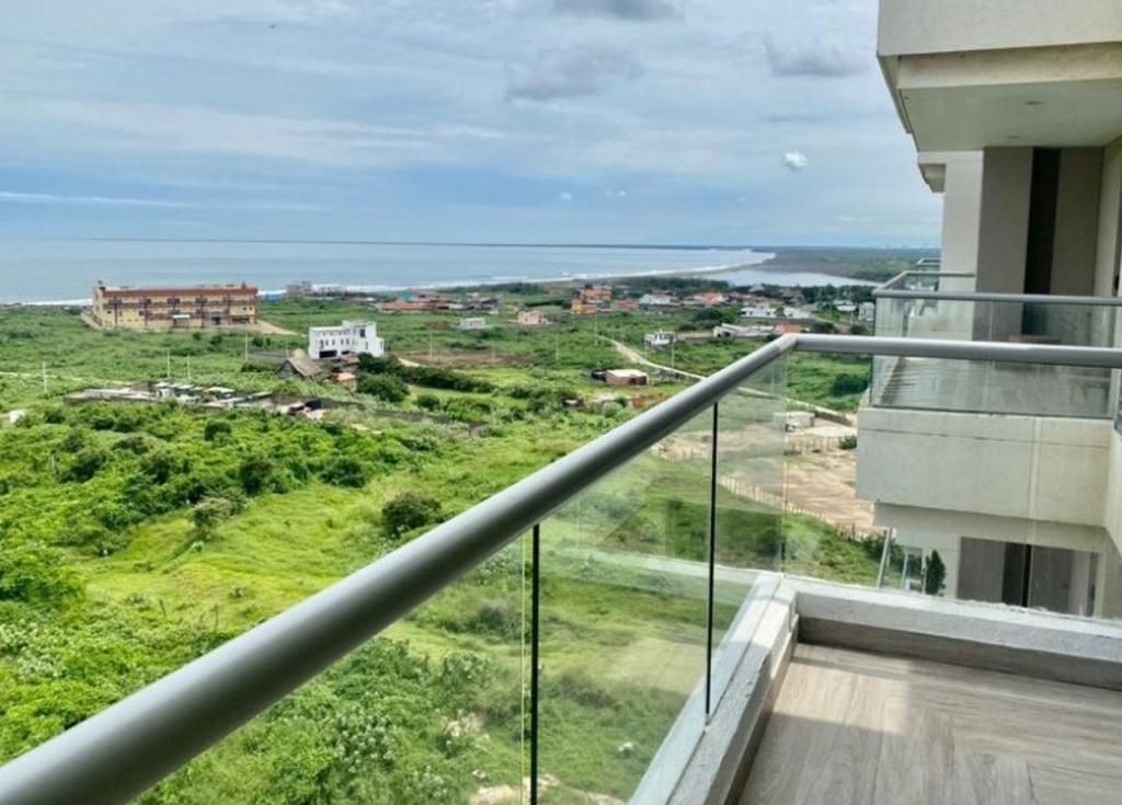 Apartamento en venta Atlántico Puerto Colombia Lagos Del Caujaral 110 m2 Habitaciones 3 Baños 3 Garajes 1 Precio $550000000