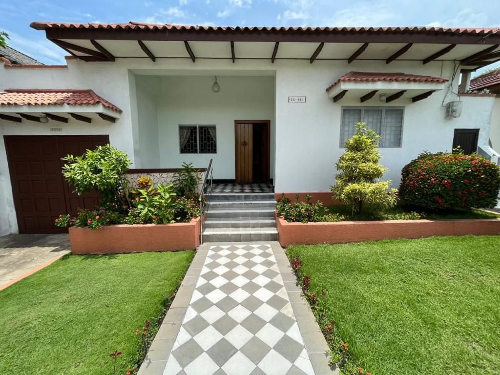 Casa en venta Atlántico Barranquilla Bellavista 220 m2 Habitaciones 4 Baños 2 Garajes 1 Precio $760000000