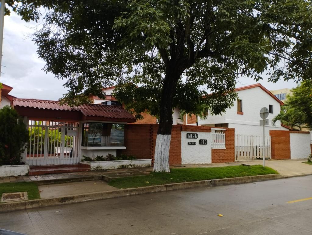 Casa en venta Atlántico Barranquilla Andalucia 133 m2 Habitaciones 3 Baños 3 Garajes 2 Precio $480000000