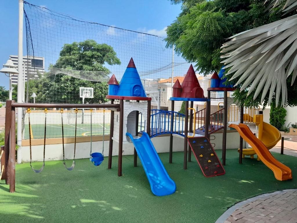 Casa en venta Atlántico Barranquilla Ub Castellana Real 165 m2 Habitaciones 3 Baños 4 Garajes 2 Precio $900000000