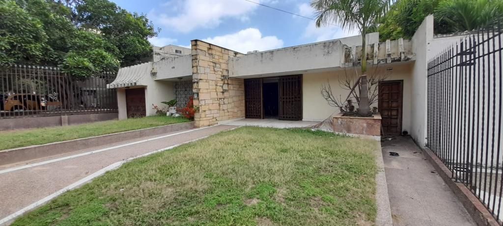 Casa en venta Atlántico Barranquilla Ciudad Jardin 355 m2 Habitaciones 3 Baños 4 Garajes 2 Precio $817500000