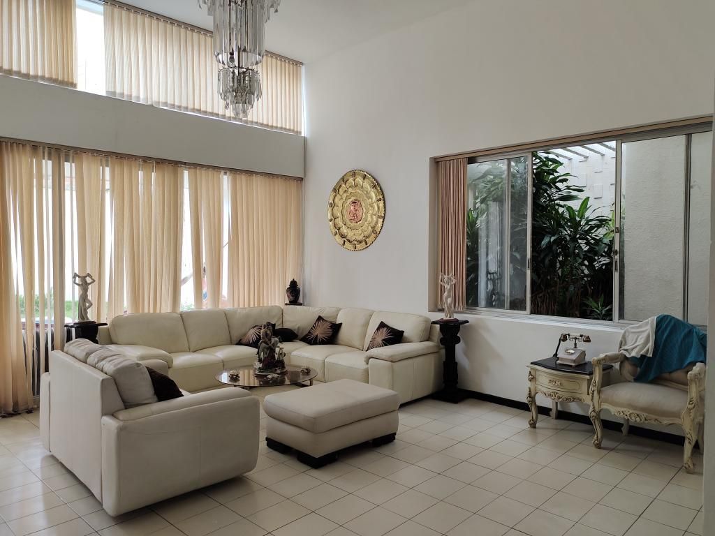 Casa en arriendo Atlántico Barranquilla Altos De Riomar 540 m2 Habitaciones 4 Baños 6 Garajes 3 Precio $8000000