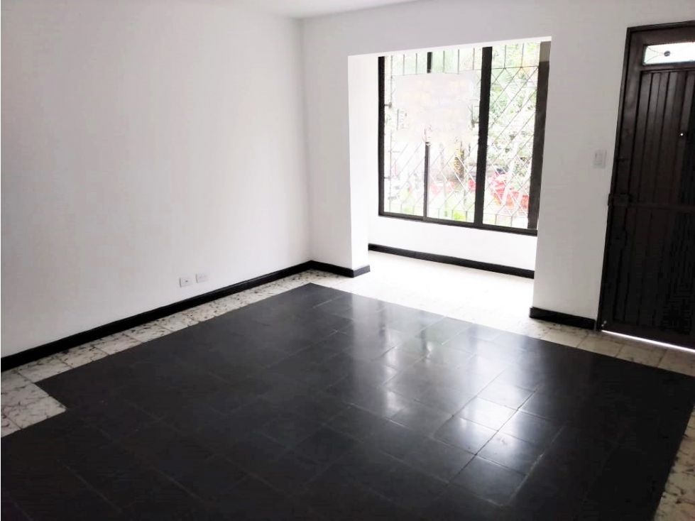 Casa en arriendo Antioquia Medellín La Castellana 127 m2 Habitaciones 5 Baños 3 Garajes 1 Precio $5500000