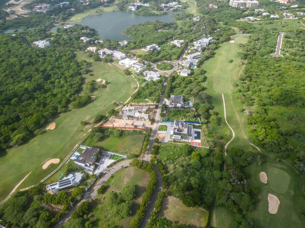 Lote en venta Atlántico Puerto Colombia Lagos Del Caujaral 2745 m2 Habitaciones 0 Baños 0 Garajes 0 Precio $3019500000