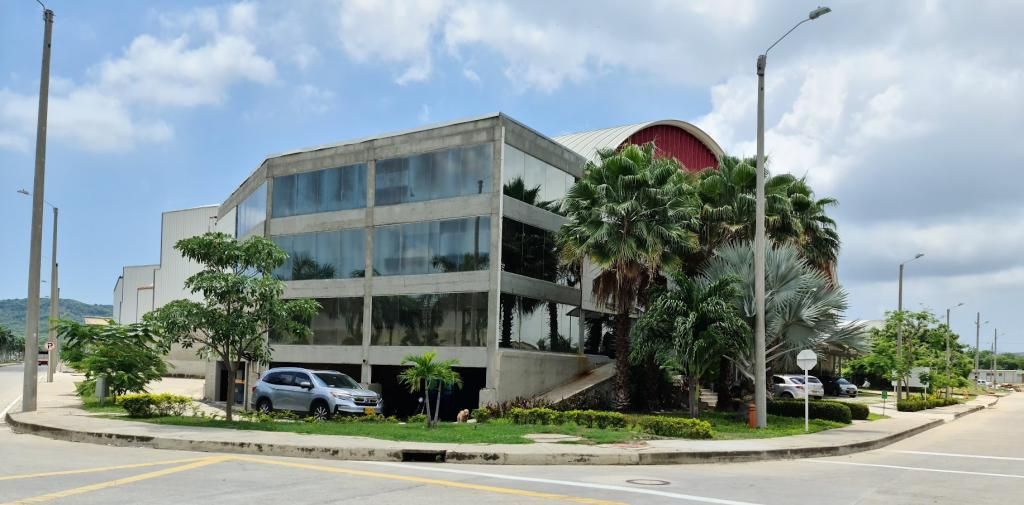Bodega en venta Atlántico Barranquilla Barranquilla 4941 m2 Habitaciones 0 Baños 0 Garajes 27 Precio $12000000000