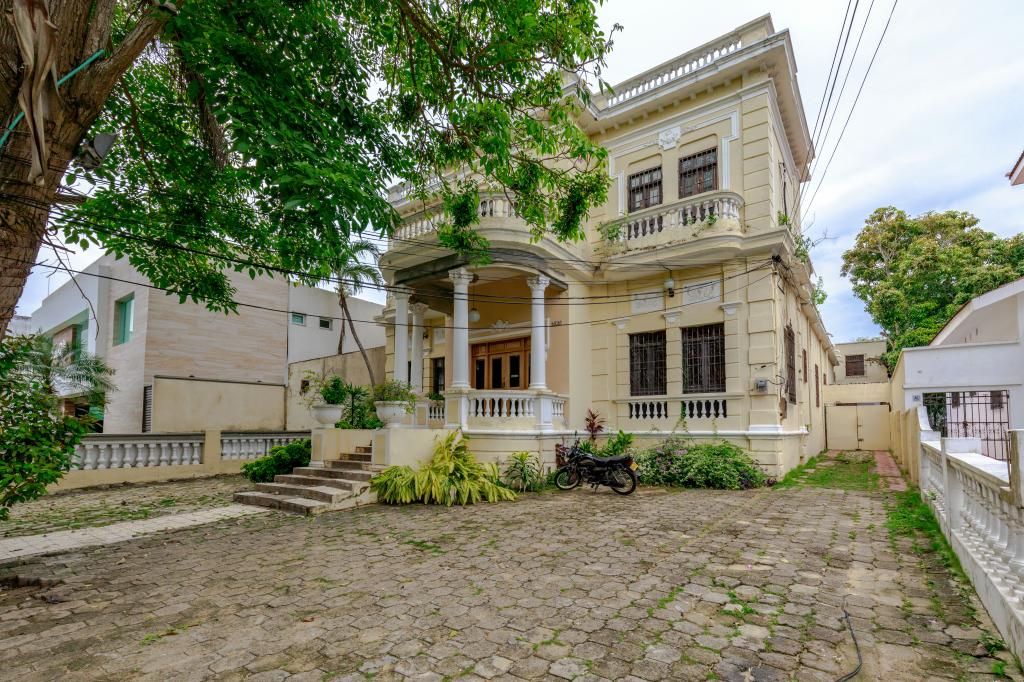 Casa en venta Atlántico Barranquilla El Prado 557 m2 Habitaciones 9 Baños 4 Garajes 0 Precio $2300000000