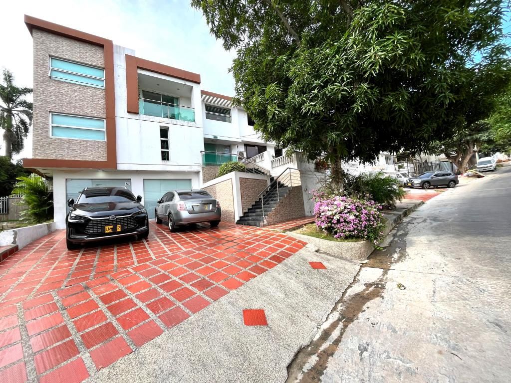 Casa en venta Atlántico Barranquilla San Isidro 278 m2 Habitaciones 4 Baños 4 Garajes 2 Precio $1036000000