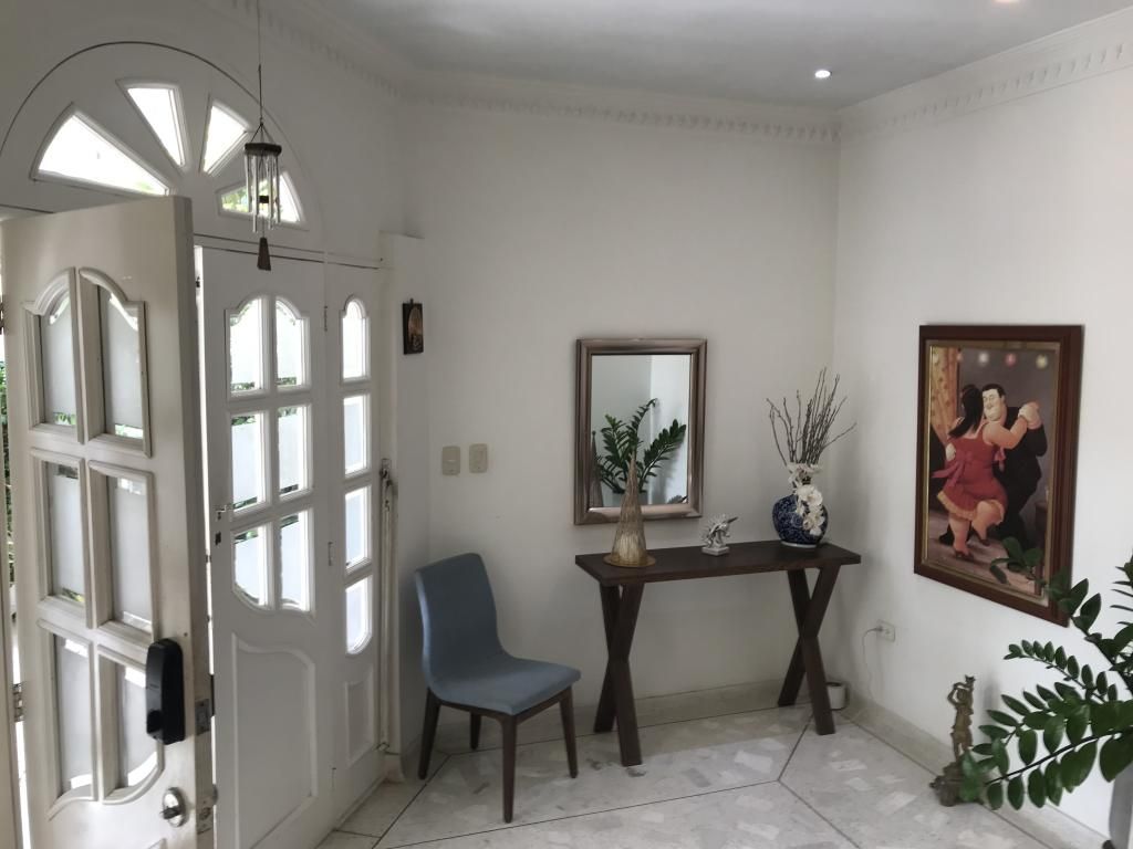 Casa en venta Atlántico Barranquilla El Poblado 350 m2 Habitaciones 5 Baños 4 Garajes 4 Precio $1200000000