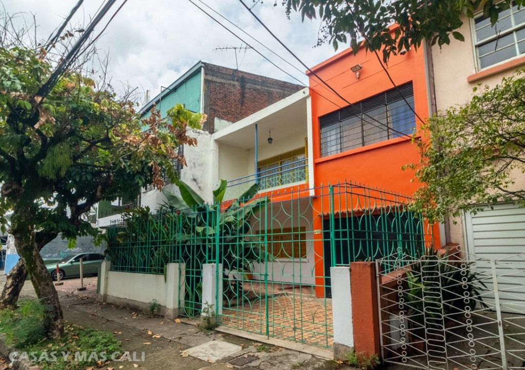 Casa en venta Valle Del Cauca Cali Miraflores 352 m2 Habitaciones 4 Baños 3 Garajes 0 Precio $920000000