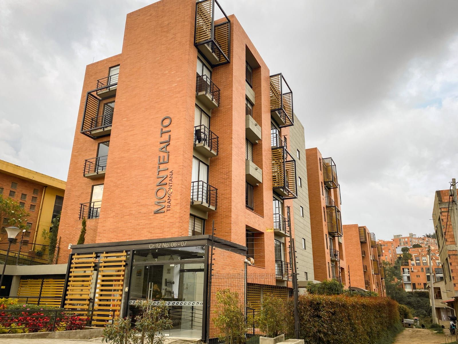 Apartamento en arriendo o venta Cundinamarca La Calera Alto De La Virgen 90 m2 Habitaciones 3 Baños 2 Garajes 1 Precio venta $410000000 Precio arriendo $2200000