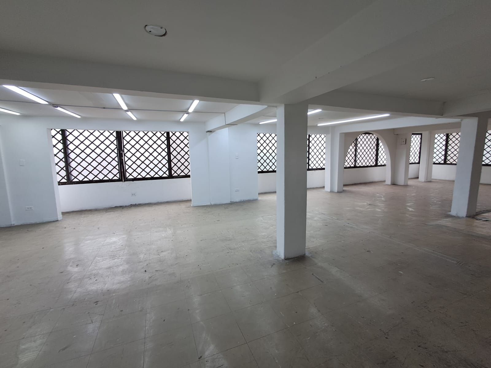Local en arriendo Antioquia Itagüí Santa María No 3 110 m2 Habitaciones 0 Baños 1 Garajes 0 Precio $2800000