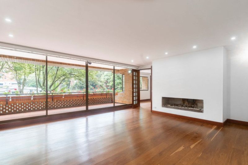 Apartamento en venta Cundinamarca Bogotá La Cabrera 238 m2 Habitaciones 2 Baños 3 Garajes 3 Precio $2500000000