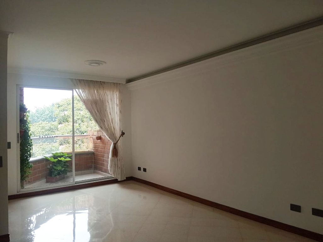 Apartamento en arriendo Antioquia Medellín Bolivariana 74 m2 Habitaciones 2 Baños 2 Garajes 1 Precio $3000000