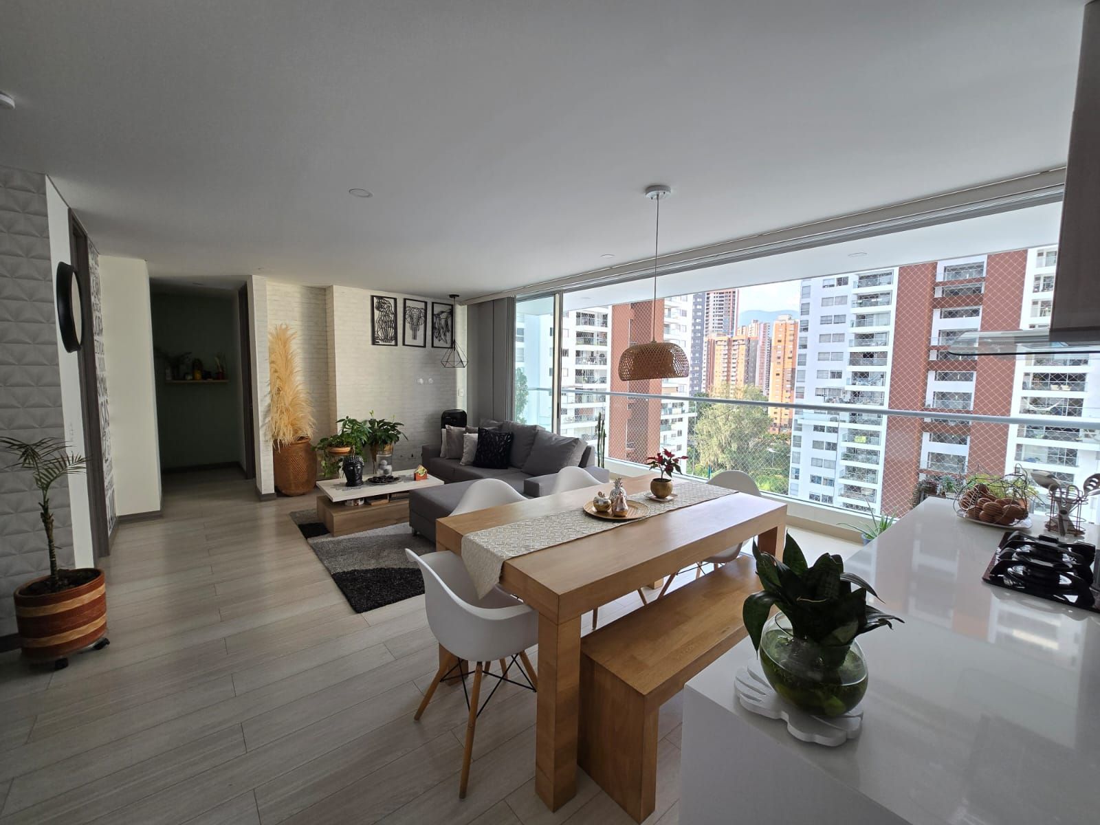 Apartamento en venta Antioquia La Estrella Suramérica 95 m2 Habitaciones 2 Baños 2 Garajes 2 Precio $700000000