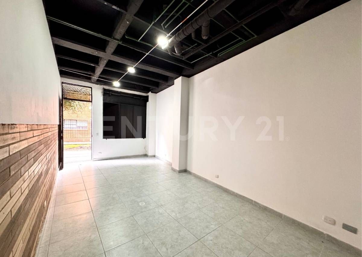 Local en venta Cundinamarca Bogotá Santa Barbara 30 m2 Habitaciones 0 Baños 1 Garajes 0 Precio $250000000