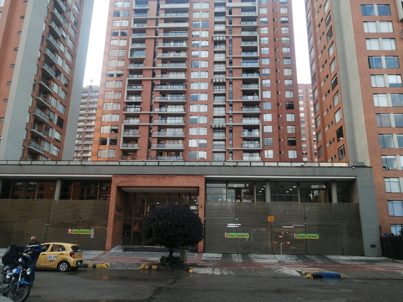 Apartamento en venta Cundinamarca Bogotá Alejandría 100 m2 Habitaciones 3 Baños 3 Garajes 1 Precio $700000000