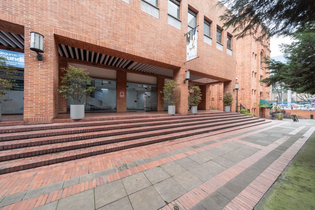 Local en arriendo Cundinamarca Bogotá Samper 272 m2 Habitaciones 0 Baños 2 Garajes 3 Precio $18000000